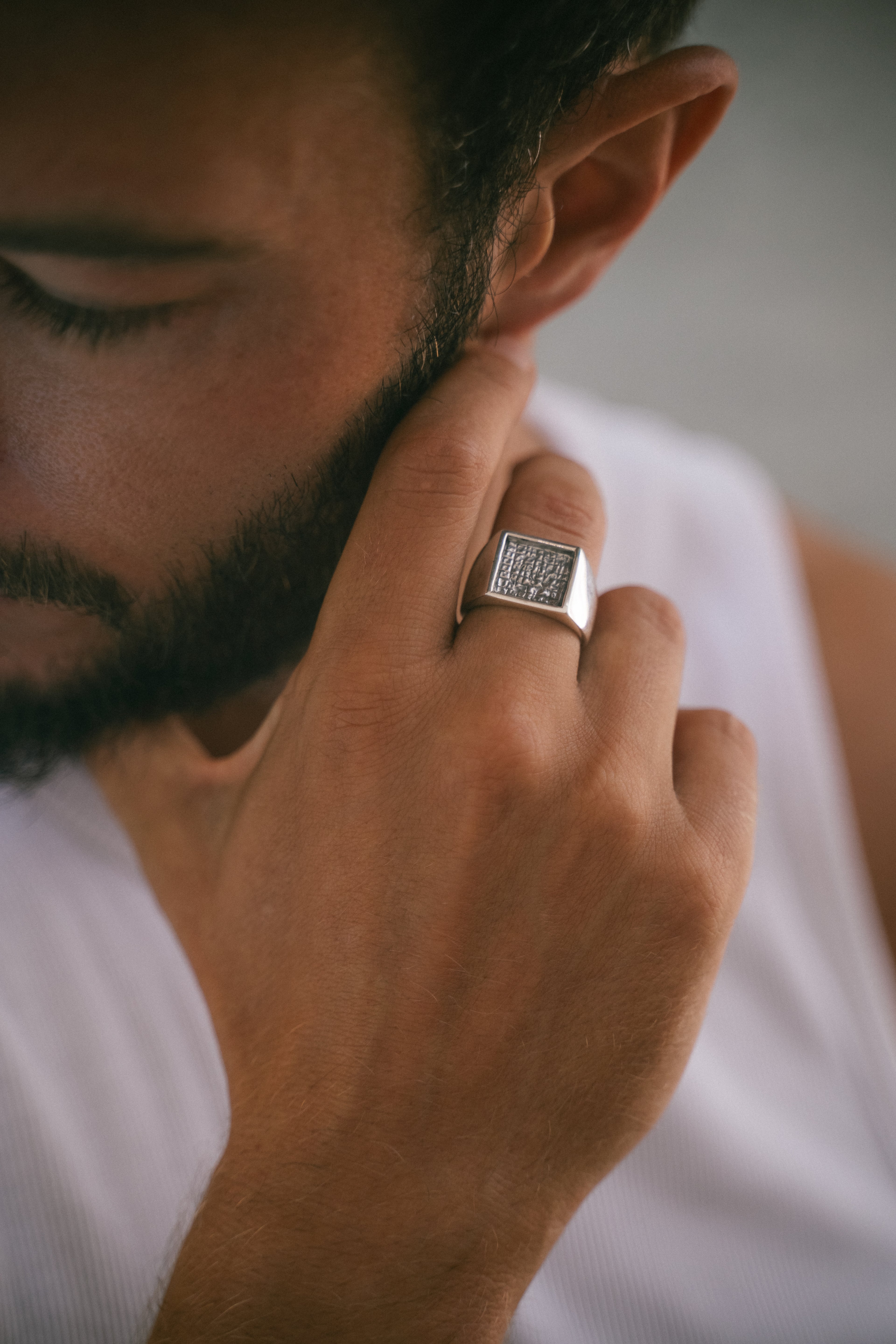Terra signet ring